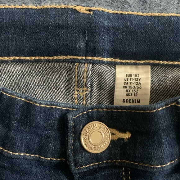 Girls Mid Rise Denim shorts - Picture 1 of 5